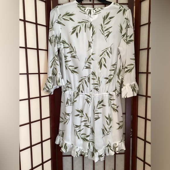 PIYAMA leaf print casual romper - Picture 2 of 7